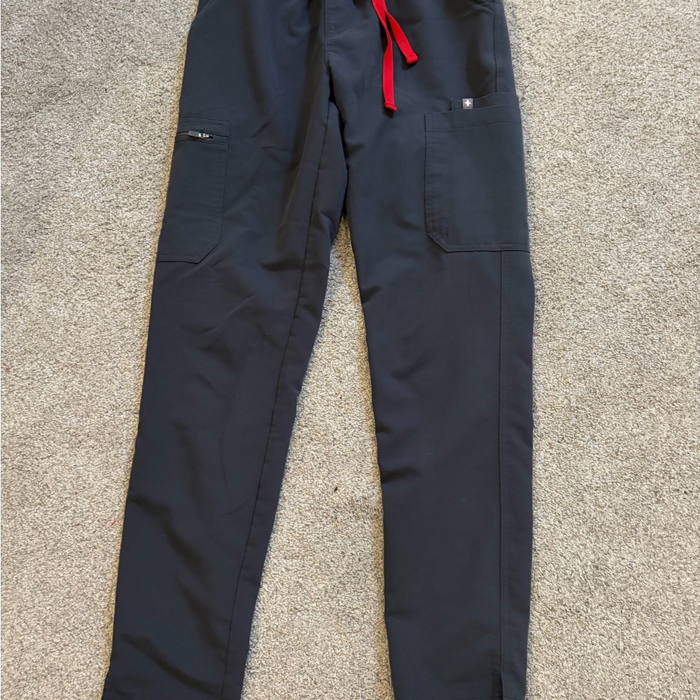 Figs Women scrub pants